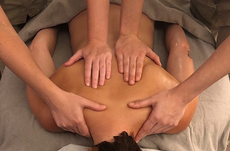 bua-thai-massage-masaz-na-cztery-rece